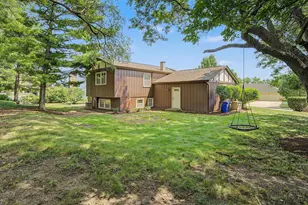 800 Marston Ave NE, Glen Ellyn, IL 60137 - Photo 25