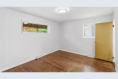 [Address not provided], Elmhurst, IL 60126 - Photo 11