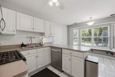13920 S Cambridge Circle, Plainfield, IL 60544 - Photo 9