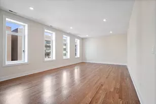 1839 W Irving Park Rd, Chicago, IL 60613 - Photo 5