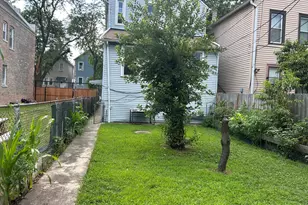 4811 S Elizabeth St, Chicago, IL 60609 - Photo 3