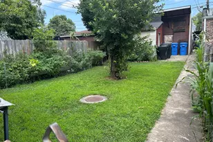 4811 S Elizabeth St, Chicago, IL 60609 - Photo 9