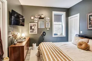 2857 W Fletcher St, Chicago, IL 60618 - Photo 21