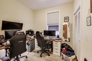2857 W Fletcher St, Chicago, IL 60618 - Photo 23