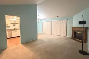 624 Berkley Ct, Schaumburg, IL 60194 - Photo 5
