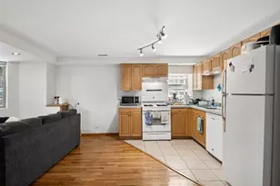 1236 N Marion Ct, Chicago, IL 60622 - Photo 3
