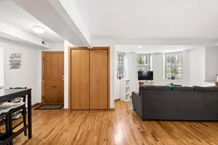 1236 N Marion Ct, Chicago, IL 60622 - Photo 7