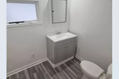 655 W Clark Street, Freeport, IL 61032 - Photo 17