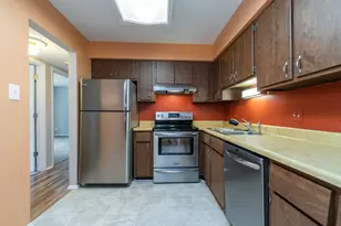 18001 Oak Park Ave, Tinley Park, IL 60477 - Photo 5