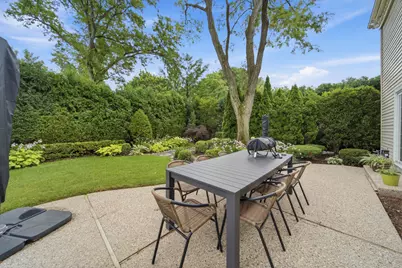 325 Versailles Drive, Northbrook, IL 60062 - Photo 27