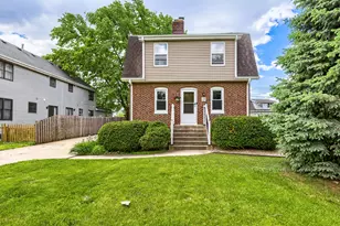 15 W Ann St, Lombard, IL 60148 - Photo 1