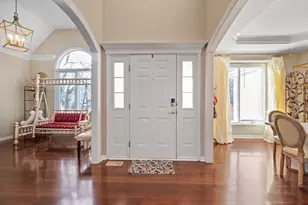 142 N Dixon Dr, Batavia, IL 60510 - Photo 3