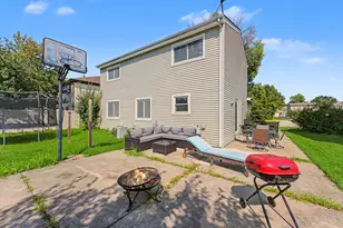 520 Dover Dr, Roselle, IL 60172 - Photo 23