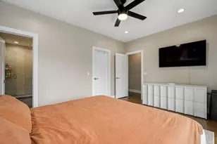 3217 N Troy St, Chicago, IL 60618 - Photo 15