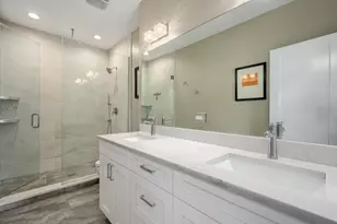 3217 N Troy St, Chicago, IL 60618 - Photo 17