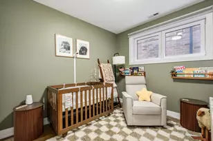 3217 N Troy St, Chicago, IL 60618 - Photo 19