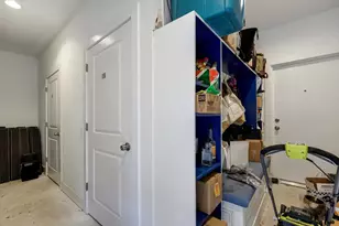 3217 N Troy St, Chicago, IL 60618 - Photo 25