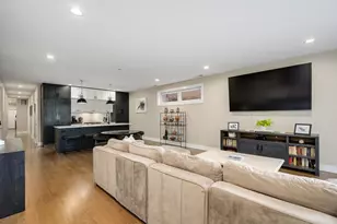 3217 N Troy St, Chicago, IL 60618 - Photo 7