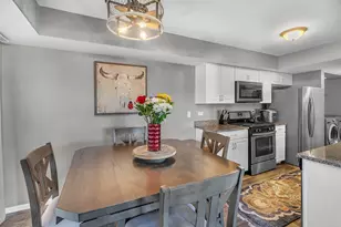 17025 E Circle Dr, Tinley Park, IL 60477 - Photo 5