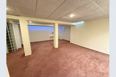 707 Kingsbridge Drive, Carol Stream, IL 60188 - Photo 27