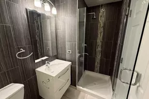 707 Kingsbridge Dr, Carol Stream, IL 60188 - Photo 13