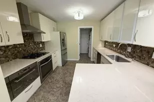 707 Kingsbridge Dr, Carol Stream, IL 60188 - Photo 7