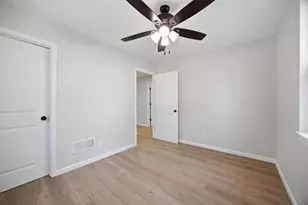 12466 W Blanchard Rd, Beach Park, IL 60087 - Photo 13