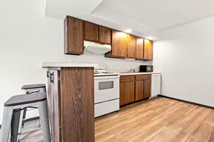 904 Kara Dr, Champaign, IL 61822 - Photo 9