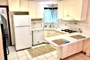 8063 N Elmwood St, Skokie, IL 60077 - Photo 5