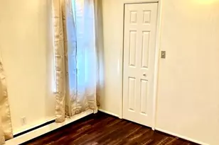 8063 N Elmwood St, Skokie, IL 60077 - Photo 9