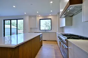 680 S Bryan St, Elmhurst, IL 60126 - Photo 13