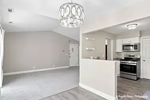 1358 Stratford Dr, Gurnee, IL 60031 - Photo 5
