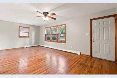 615 Richards Lane, Champaign, IL 61820 - Photo 7