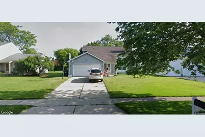 870 Boxwood Drive, Crystal Lake, IL 60014 - Photo 1