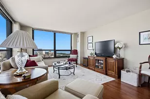 2020 N Lincoln Park W, Chicago, IL 60614 - Photo 15