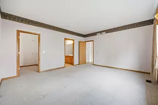 623 Saugatuk Cir, Romeoville, IL 60446 - Photo 19