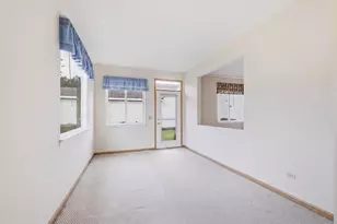 623 Saugatuk Cir, Romeoville, IL 60446 - Photo 15