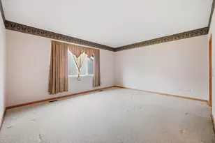 623 Saugatuk Cir, Romeoville, IL 60446 - Photo 17