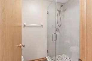 1404 E Baronet Ln, Palatine, IL 60074 - Photo 13