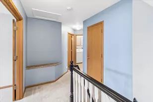 1404 E Baronet Ln, Palatine, IL 60074 - Photo 9