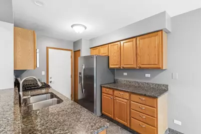 1404 E Baronet Lane, Palatine, IL 60074 - Photo 5