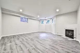 3230 N Seminary Ave, Chicago, IL 60657 - Photo 11