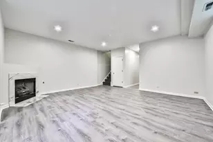 3230 N Seminary Ave, Chicago, IL 60657 - Photo 13