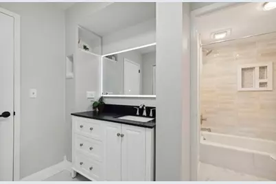 1301 N Western Avenue #231, Lake Forest, IL 60045 - Photo 9