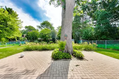 2047 Chestnut Street, Waukegan, IL 60087 - Photo 43