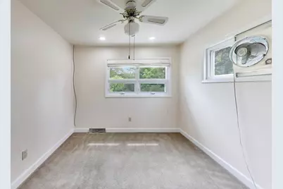 2047 Chestnut Street, Waukegan, IL 60087 - Photo 29