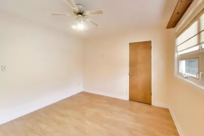 2047 Chestnut Street, Waukegan, IL 60087 - Photo 25