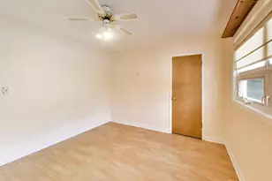 2047 Chestnut St, Waukegan, IL 60087 - Photo 25