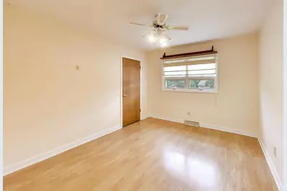 2047 Chestnut Street, Waukegan, IL 60087 - Photo 23