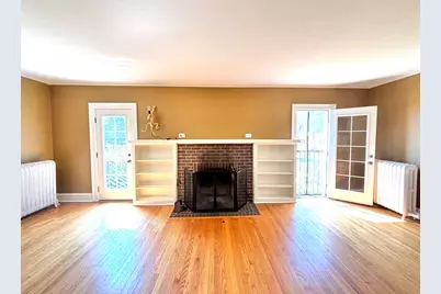 111 Pleasant Avenue, Highwood, IL 60040 - Photo 5